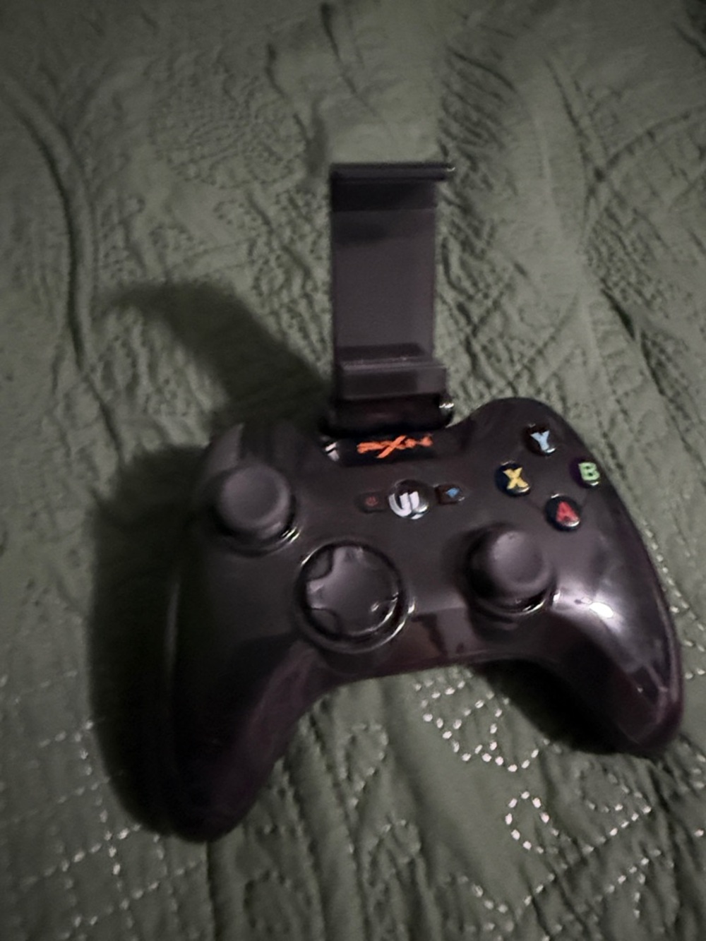 Wireless Game Controller with Phone Mount - Black